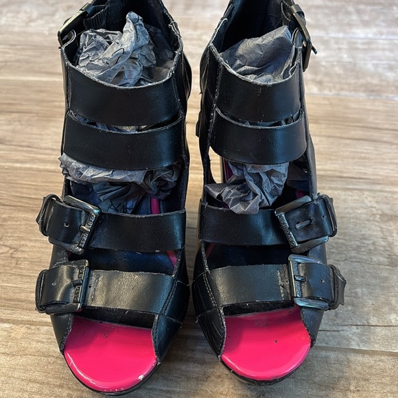 Guess Black and Pink Women's Heeled Sandals🔴 - Picture 3 of 4